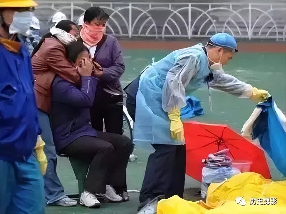 汶川地震15周年：100张照片，100个让人泪流满面的瞬间