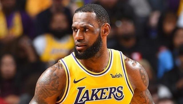 詹皇再度爆发扛起湖人,詹皇仍缺阵湖人末节逆袭复仇国王