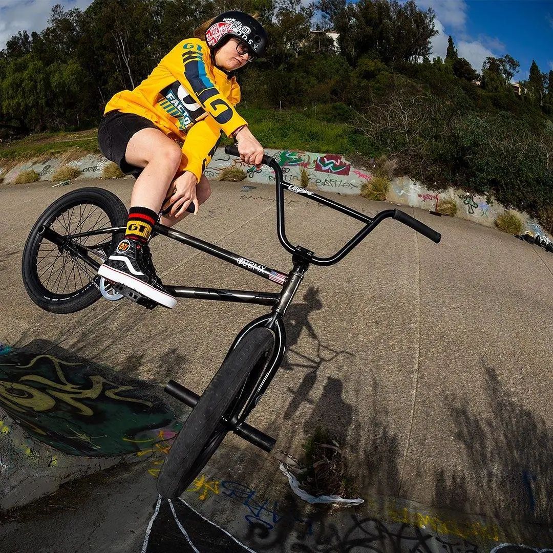 vans联名2023,vans联名ourlegends