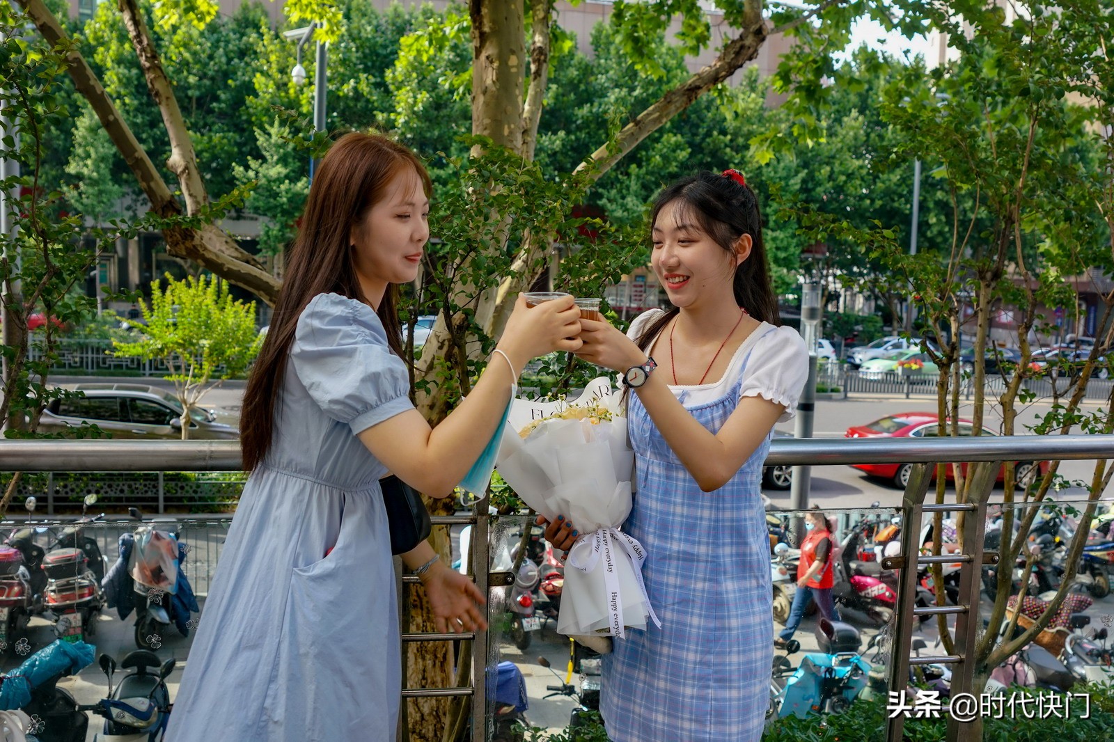 酒吧变身“高考驿站”爱心善举获市民点赞