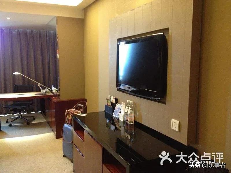 住酒店怎么防偷拍,外出住酒店防窥方法