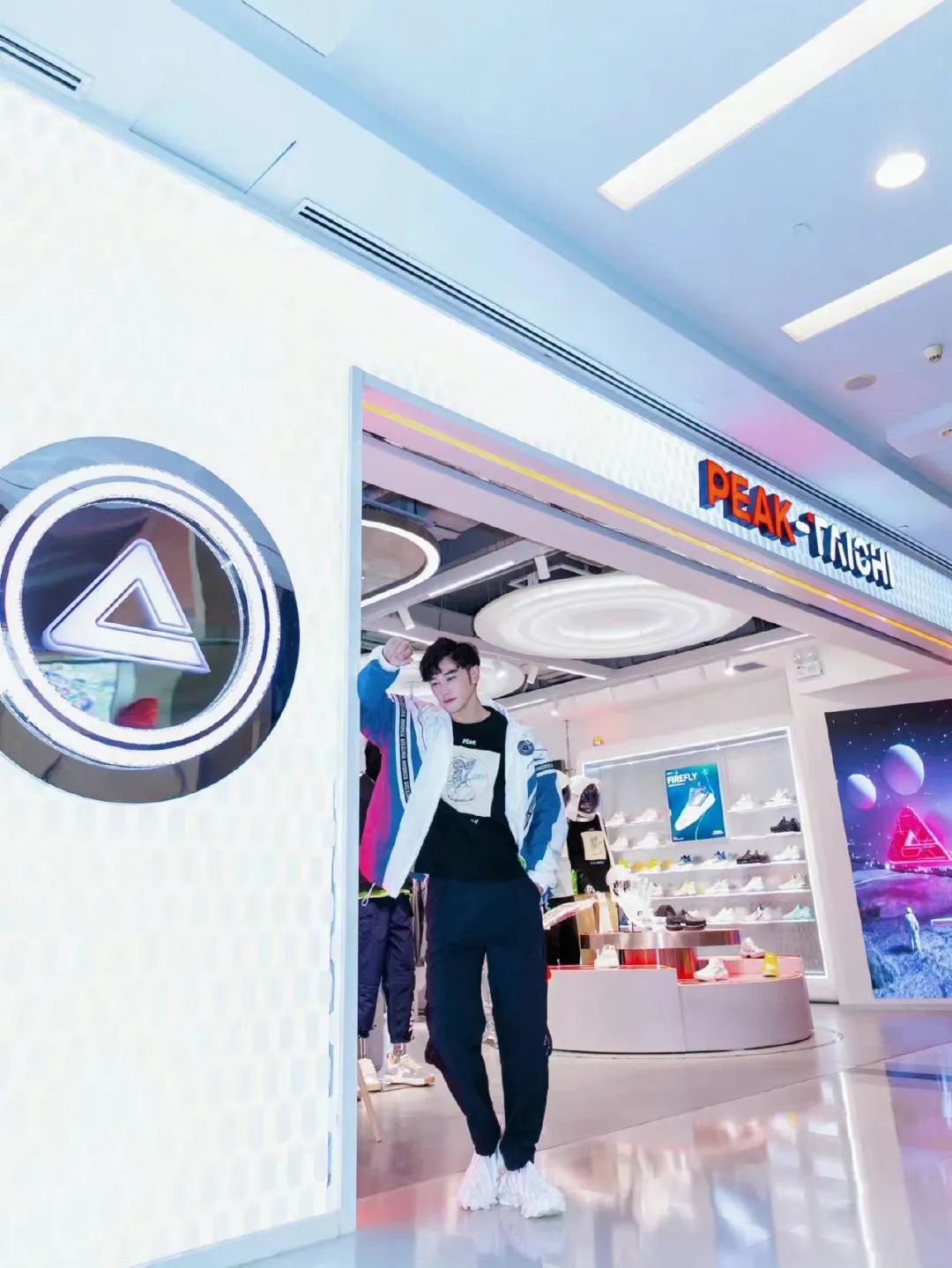 2022中国领军品牌TOP100出炉：霸王茶姬、珀莱雅强势上位