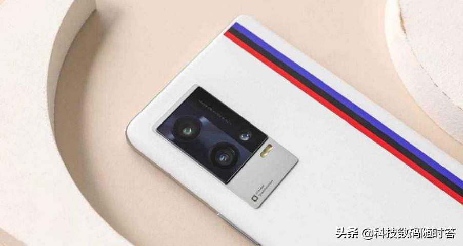 千元机性价比最高的手机华为小米,2021最强十部手机小米华为