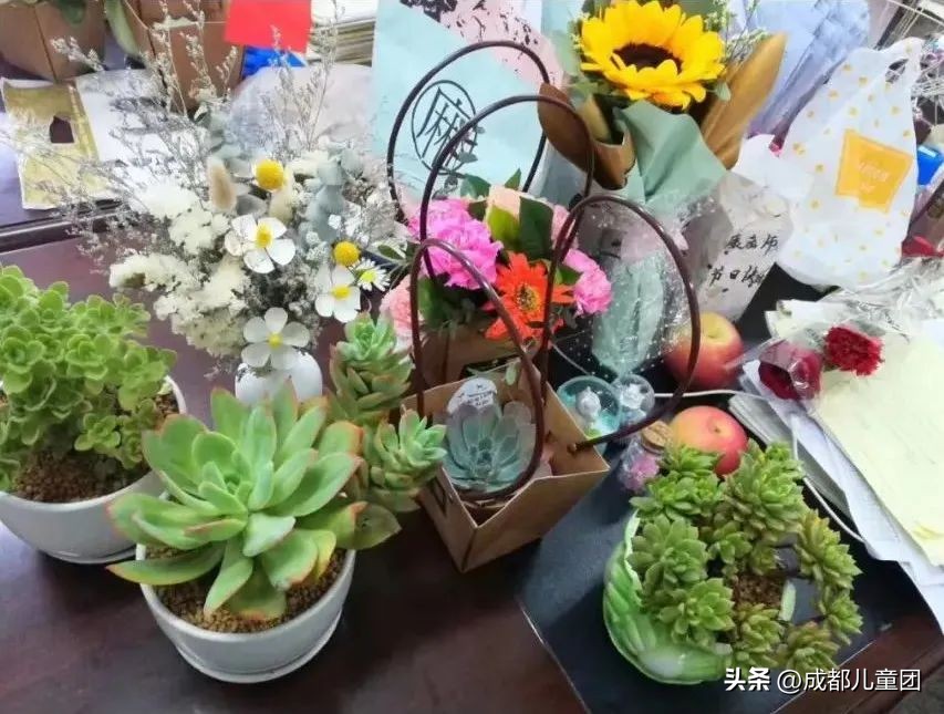 教师节家长应该送什么礼物,我们教师节要准备什么样的礼物呢