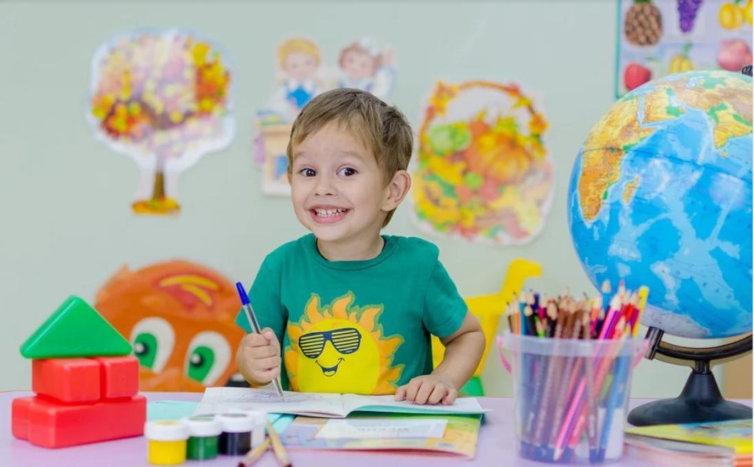 幼儿园孩子写字不会用力怎么教他,幼儿园孩子不会认字