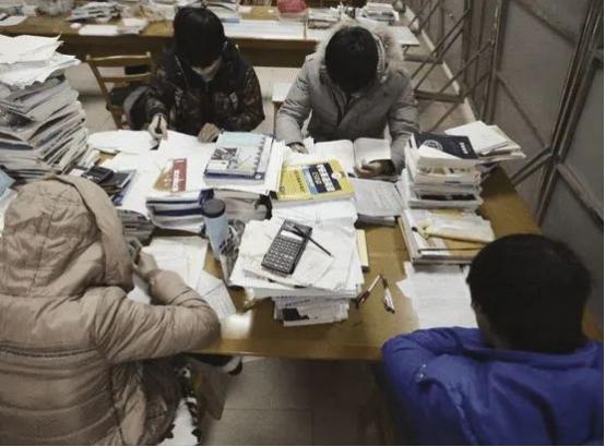 大学生的“私下交易”，只顾着当时开心，耽误的是自己的人生