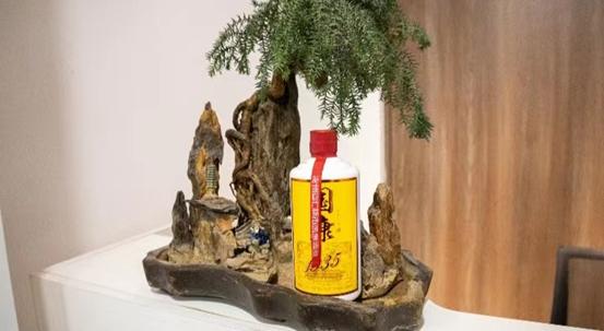 黄酒传承至今，为啥一直“酒在囧途”？内行人：这4个弊端比较突兀