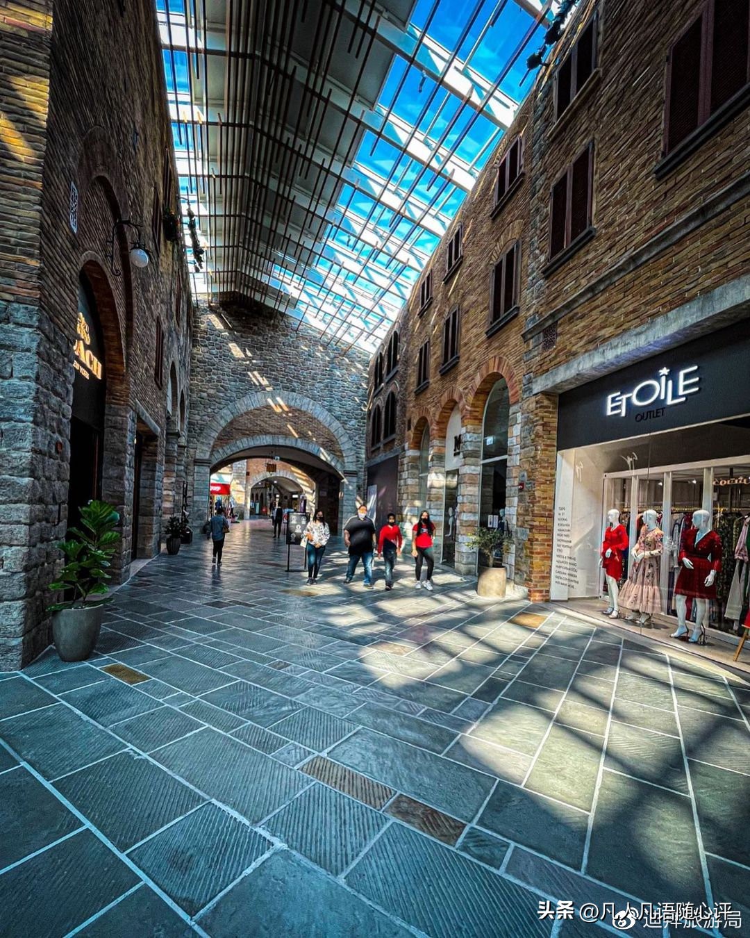 迪拜奥特莱斯东西贵吗,迪拜奥特莱斯哪个比较好