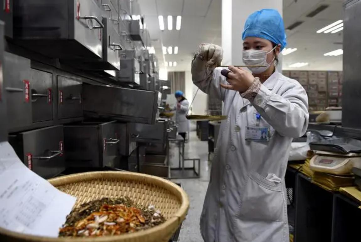 更年期脾虚的表现症状,脾肾虚和肾虚的区别