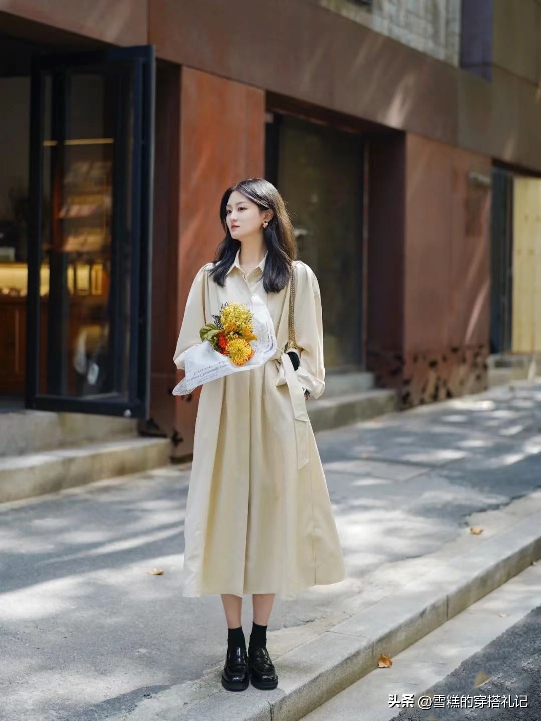 乐福鞋2023最新款亮皮靴子,冬季不想穿靴子乐福鞋百搭