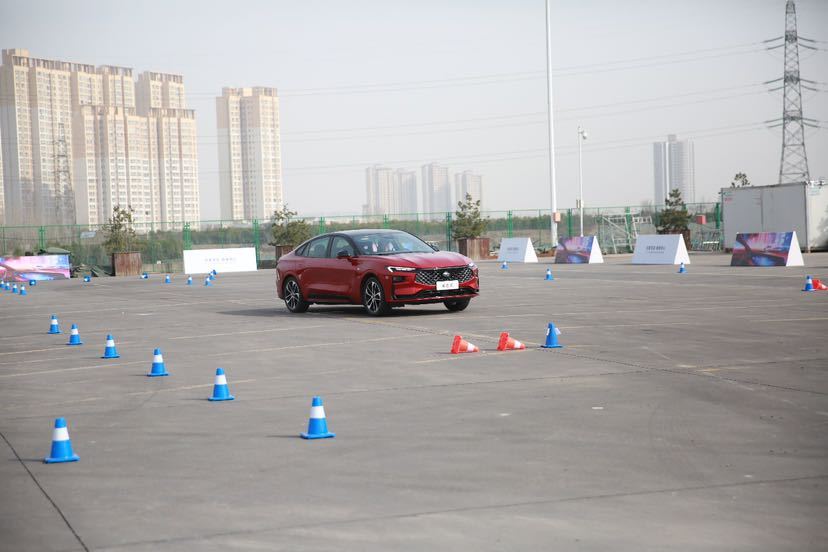 新款蒙迪欧对比其他b级车,b级车新一代蒙迪欧