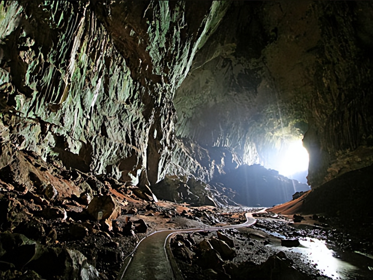 高邮湖出现罕见龙吸水,2007年高邮湖出现龙吸水奇观