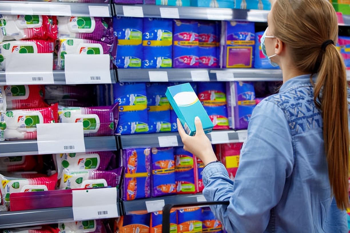 卫生巾、棉条、止痛药、病假，荷兰女性经期到底要花多少钱？