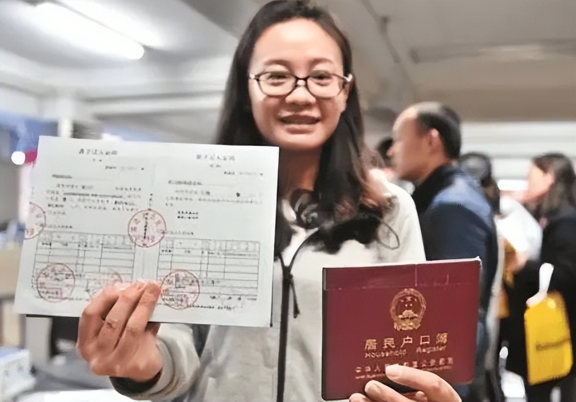 大一新生转户口有什么好处和坏处,大一新生迁户口对以后读研有用吗