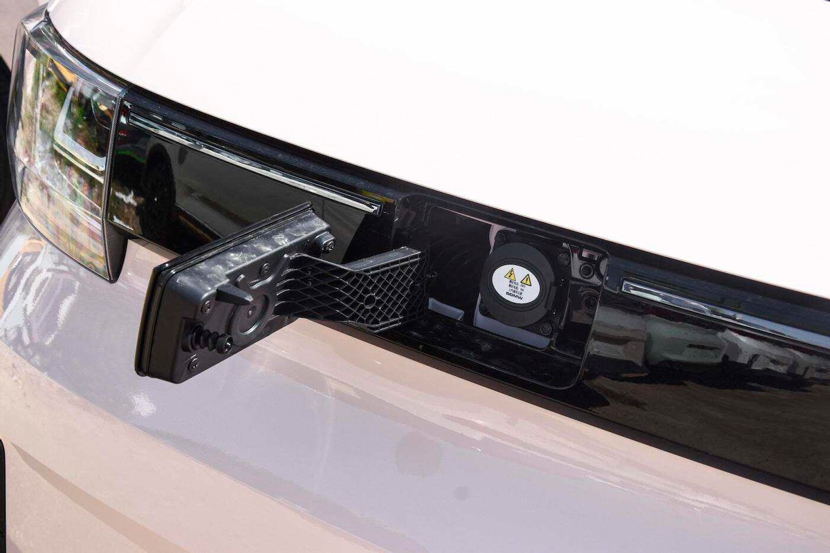 新款宏光MINIEV实车被曝,新款宏光miniev补足缺点