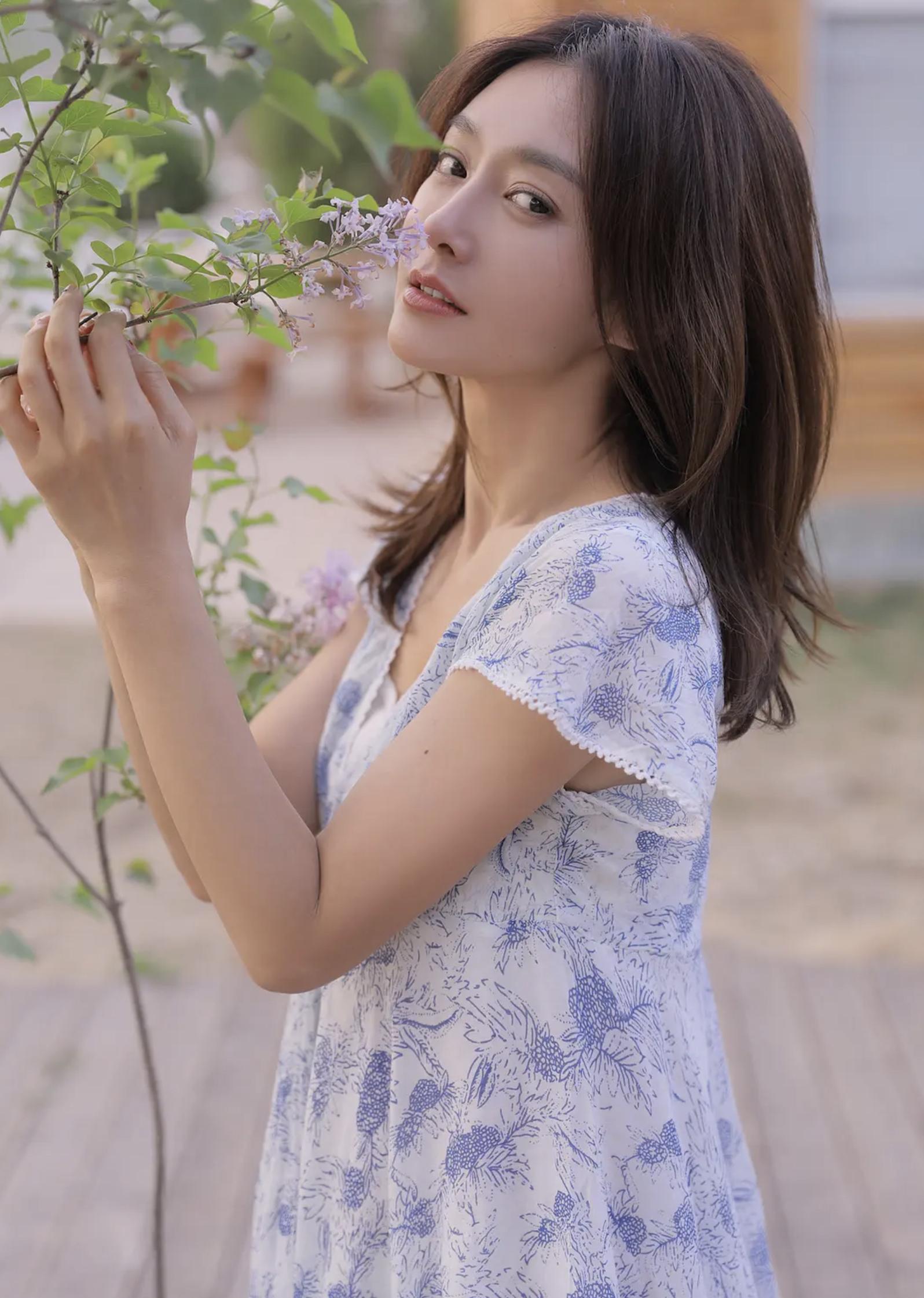 演员秦岚的感情经历,演员秦岚电影作品