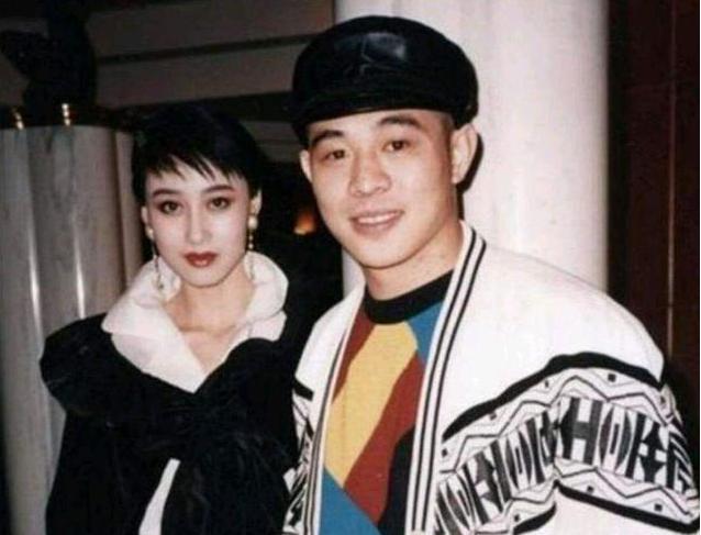 梁安琪何超欣逛街,梁安琪何超欣豪宅