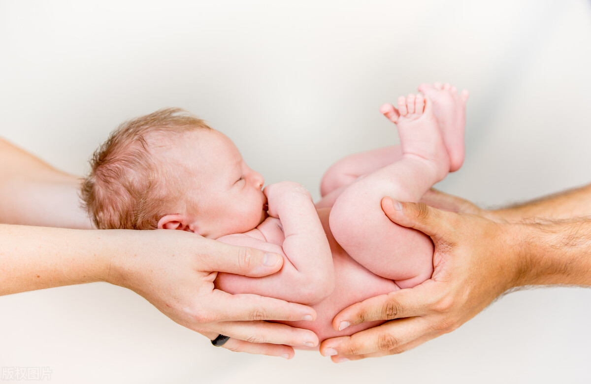 顺产过程中婴儿窒息医院有责任吗,产检正常宝宝出生窒息医院负责吗