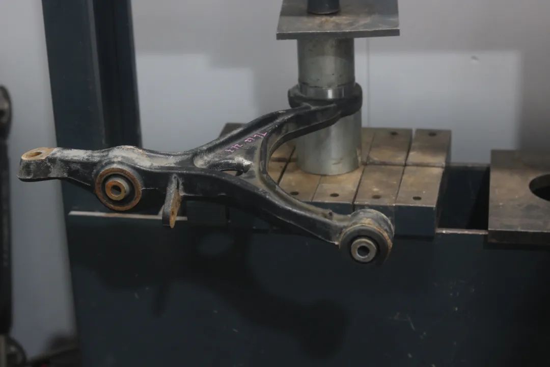 6代本田雅阁翻新改造全过程,本田六代雅阁老车翻新过程