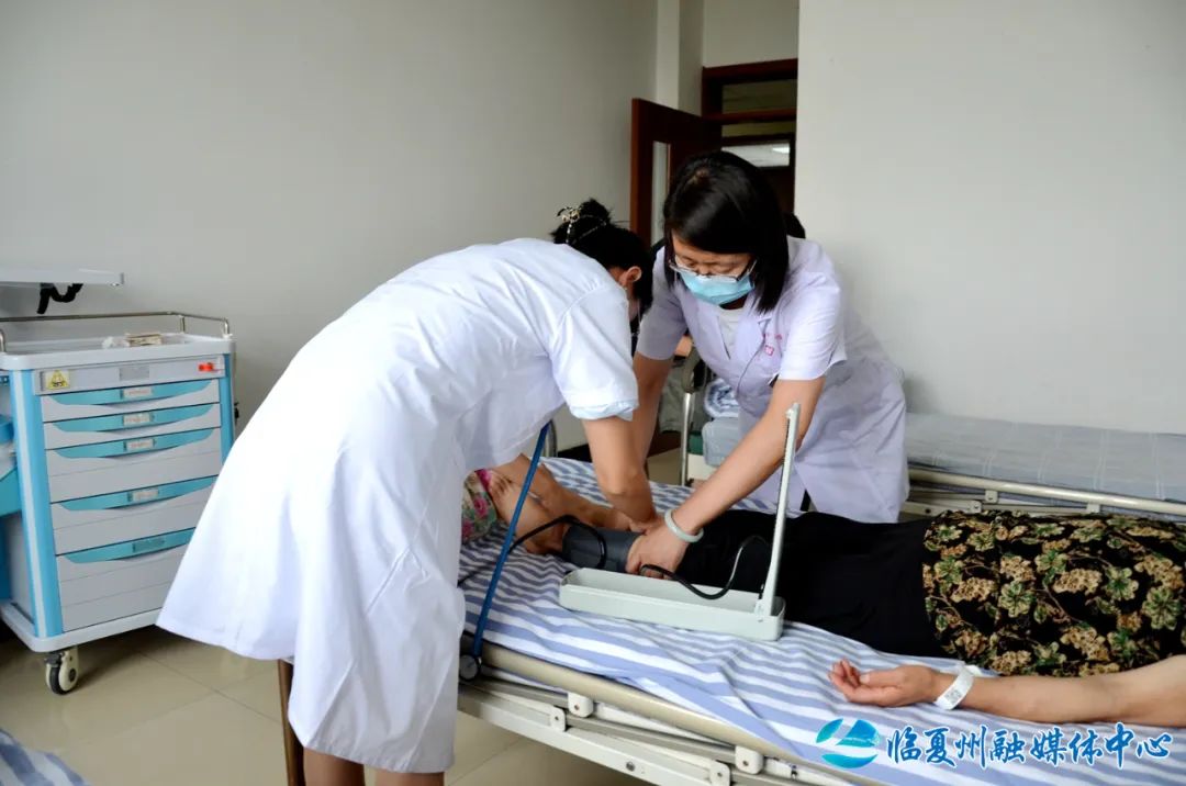 鍒濆績鏉庣澘,鏉庣澘浠ョ埍涓鸿惀