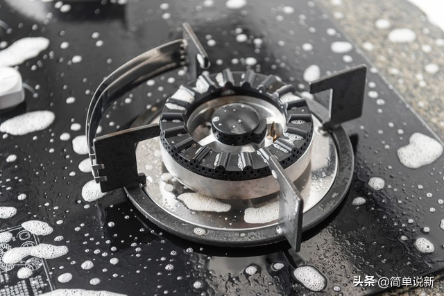 有什么可以快速清洁厨房油污,清理厨房的油污小妙用