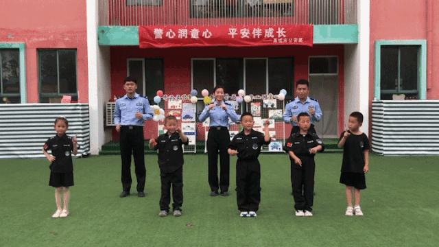 跟着警察去抓酒驾,跟着警察叔叔去出警