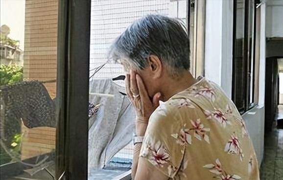 保姆工资低怎么解决,做保姆拖欠了三万的工资