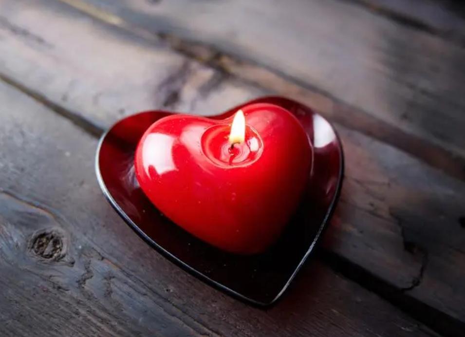 谢娜刚嫁给张杰，就因病切除了单侧输卵管，张杰：我只要她健康！