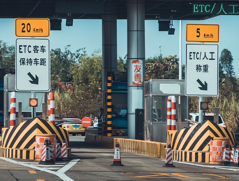 琥珀光学车膜属于什么档次,琥珀光学车膜和龙膜哪个好