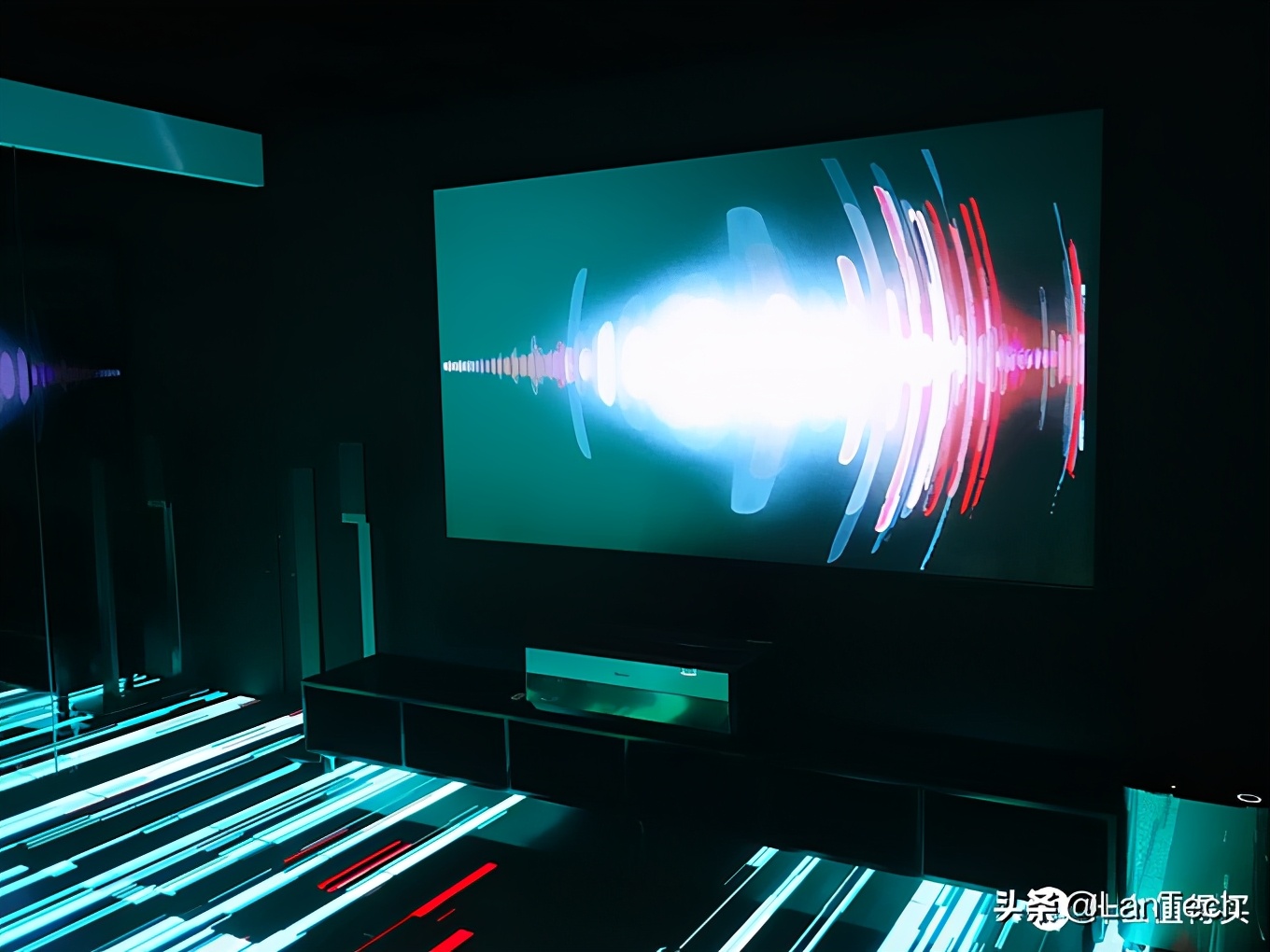 暴走两万步！海量图片带你游览2017年AWE家电展