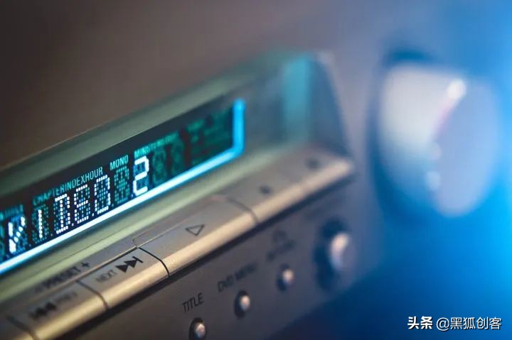 自媒体怎么给自己发视频配音,自媒体语音都是怎么配音的