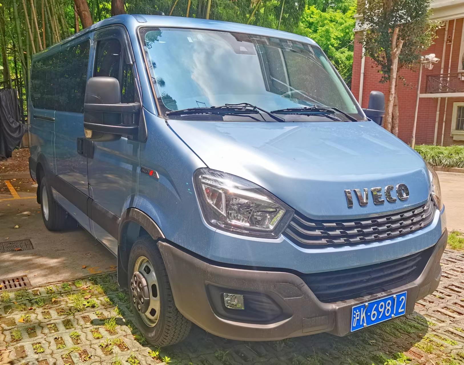 哈萨克斯坦4天3晚之旅,哈萨克族夫妇自驾游