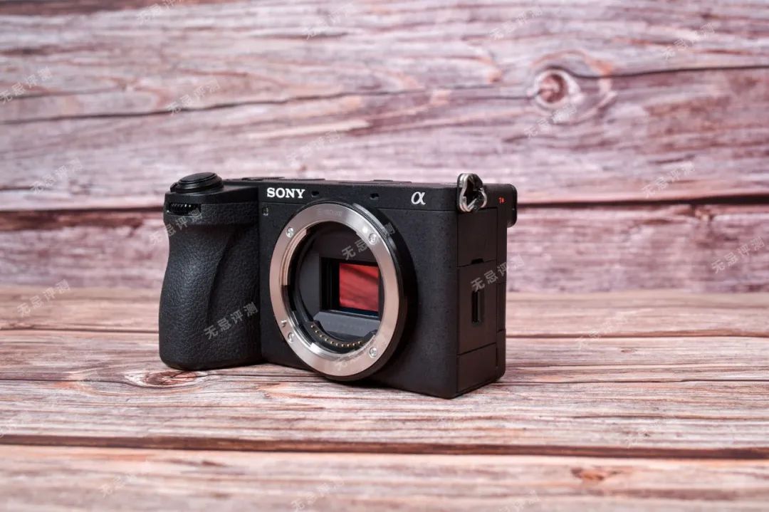 索尼新半画幅a6700,索尼alpha6700aps-c微单相机