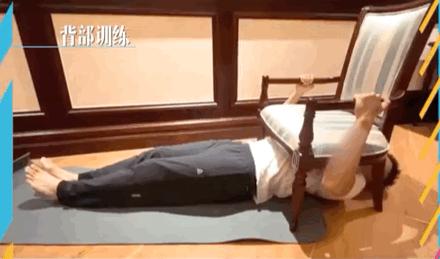 瘦成纸片人的明星,5位纸片人明星瘦成排骨