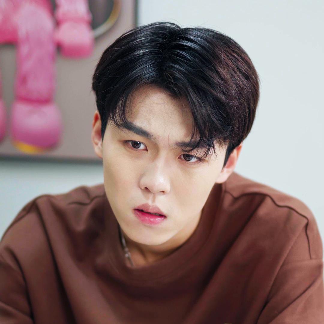 所有的玩笑都是潜意识里的真心话,玩笑终究是玩笑永远变不了真心话