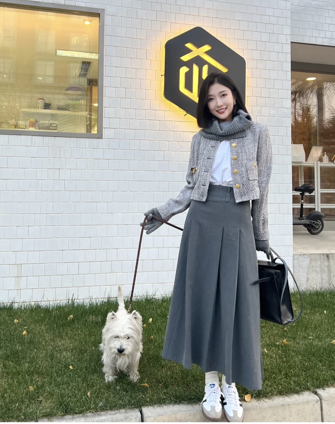 小香风半身裙怎么穿出高级感,小香风半身裙中长款搭配