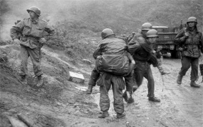 志愿军进朝鲜拯救危局时，金日成还剩多少人？