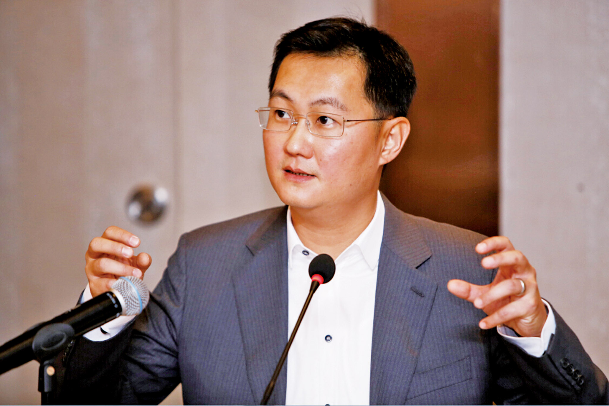 中国最有钱十大富豪排名,中国最有钱的富豪15名