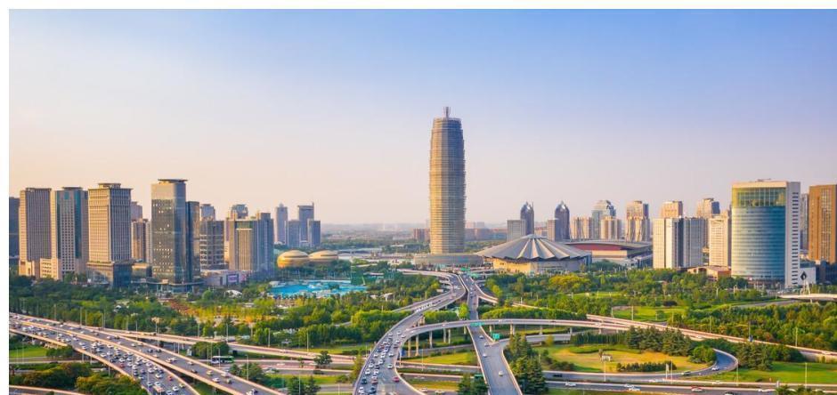 为“春城”。尽管昆明的自然环境优美，但该城市的人?