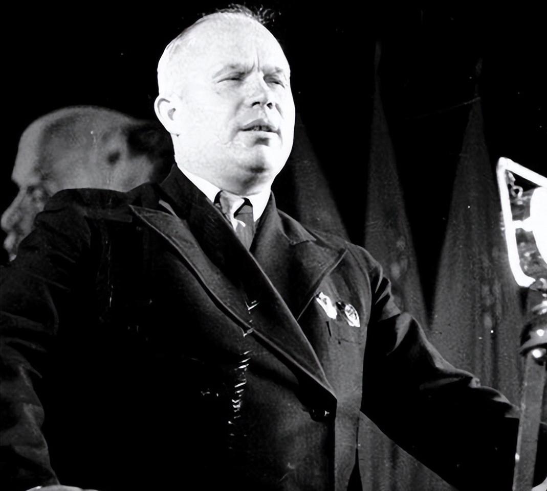 中国第一颗核弹爆炸成功时间,中国第一颗中子弹爆炸时间