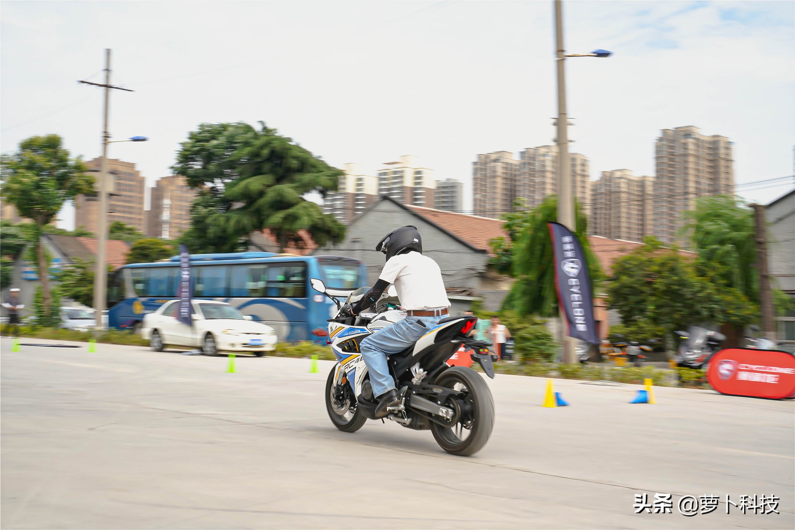 赛科龙rc401跟钱江赛400哪个好,赛400和赛科龙rc401谁更值得入手