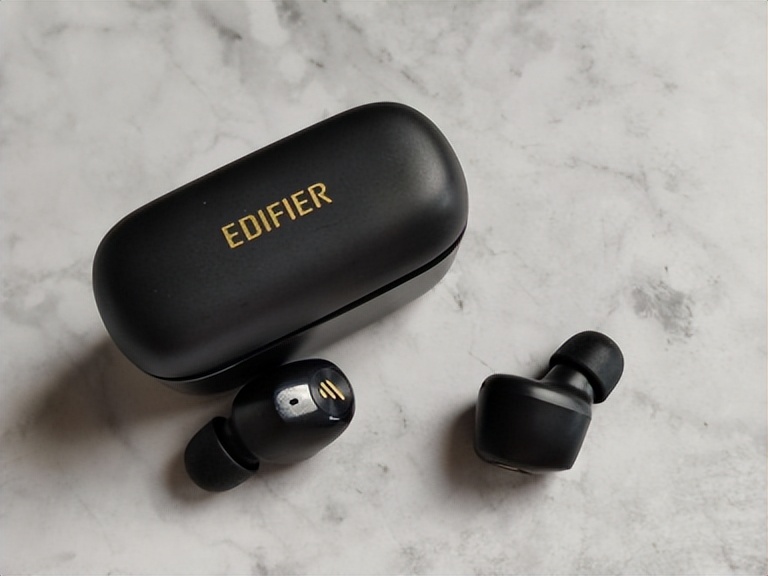 蓝牙耳机性价比高的有哪些品牌,蓝牙耳机什么品牌比较好又实惠