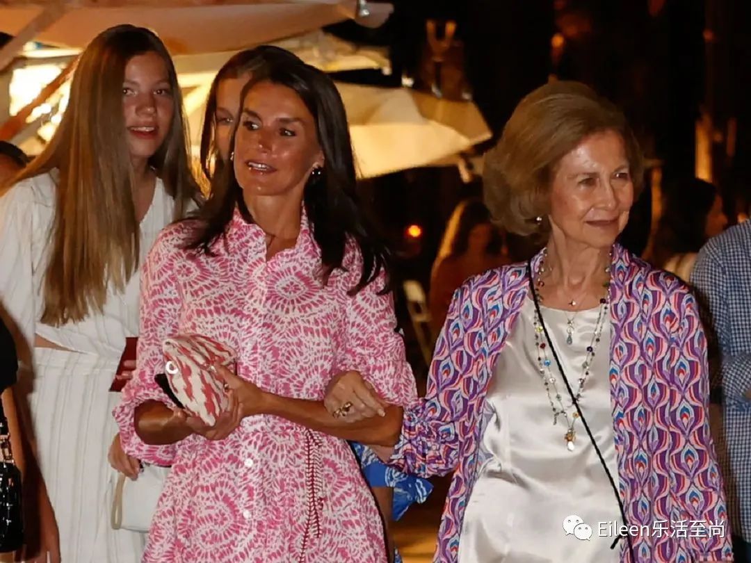 造谣儿子出轨？王室婆媳多年宫斗竟生出这么多瓜？