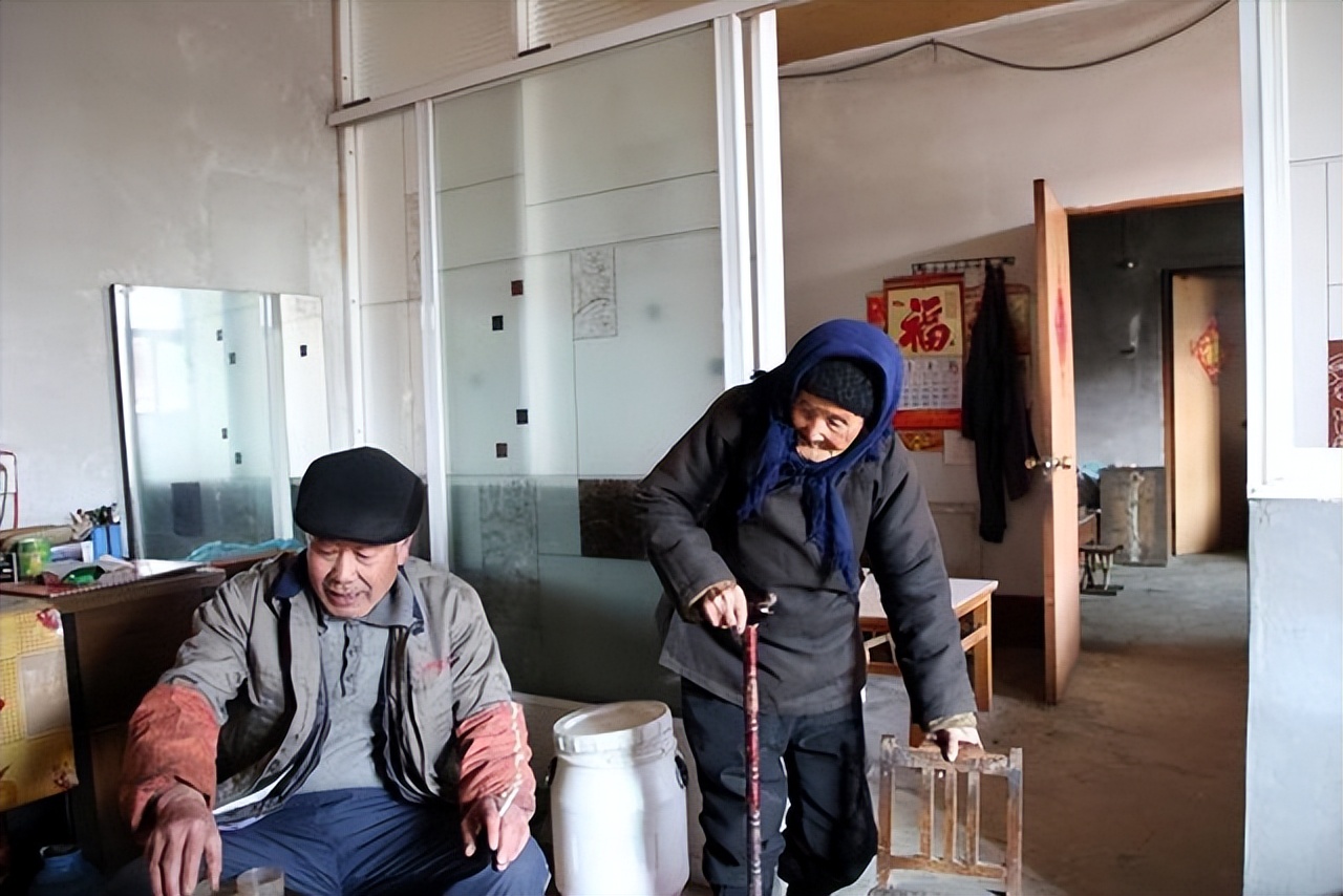 鍗佸瞾濂冲绐佺劧姝讳骸鐥呭嵄,12宀佸コ瀛╃獊鍙戝績鑴忕梾姝讳骸