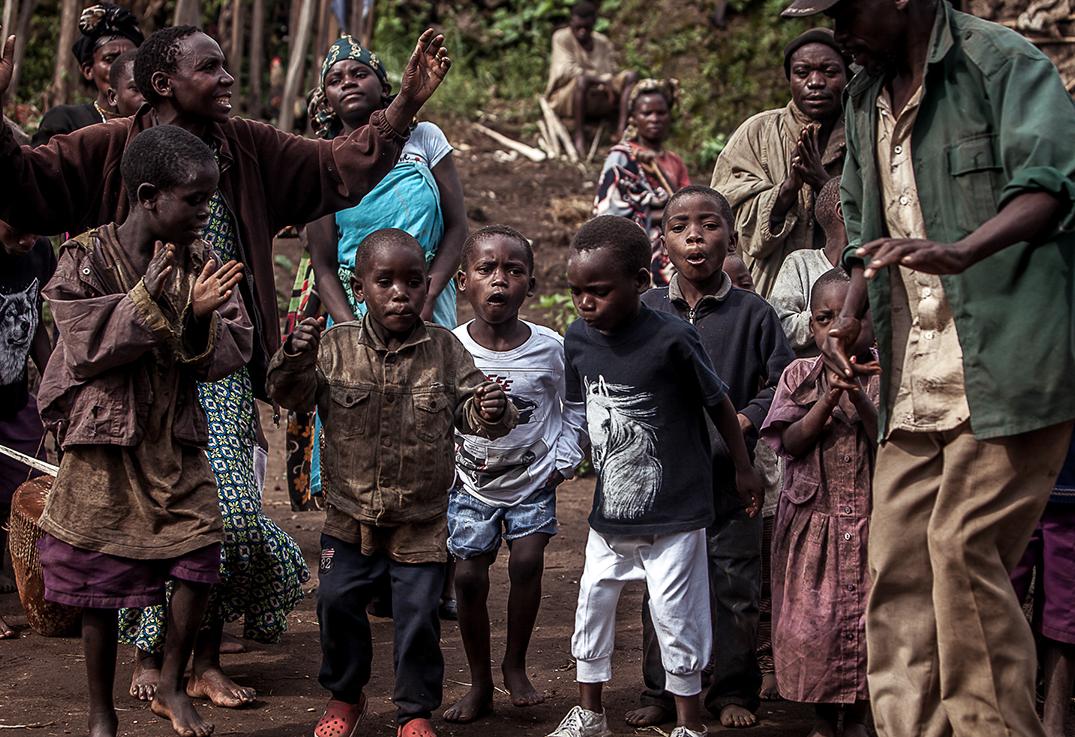 世界上平均寿命最长的民族,世界上最会生小孩的民族