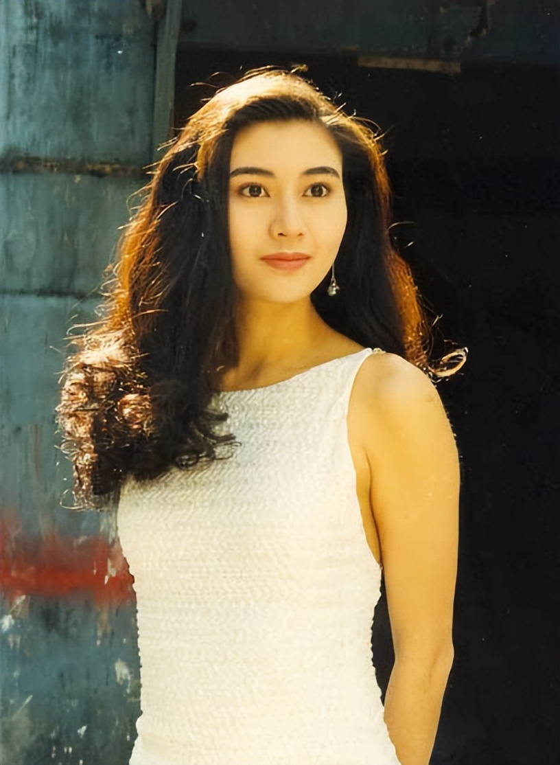 李嘉欣为60岁老公庆生,李嘉欣和许建彤视频