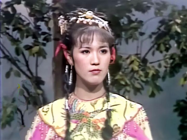 83版射雕女主角最惨,83年版射雕黄蓉