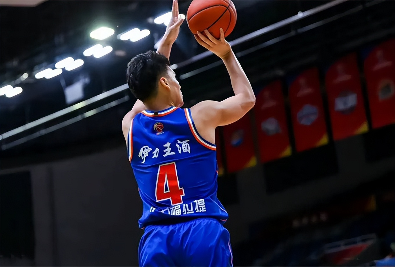 三分6中6取19分，攻坚利刃+冻结外援，*疆新**胜天津新星建奇功