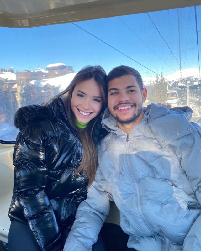 巴西世界杯决赛德国球员太太,巴西太太团亮相世界杯