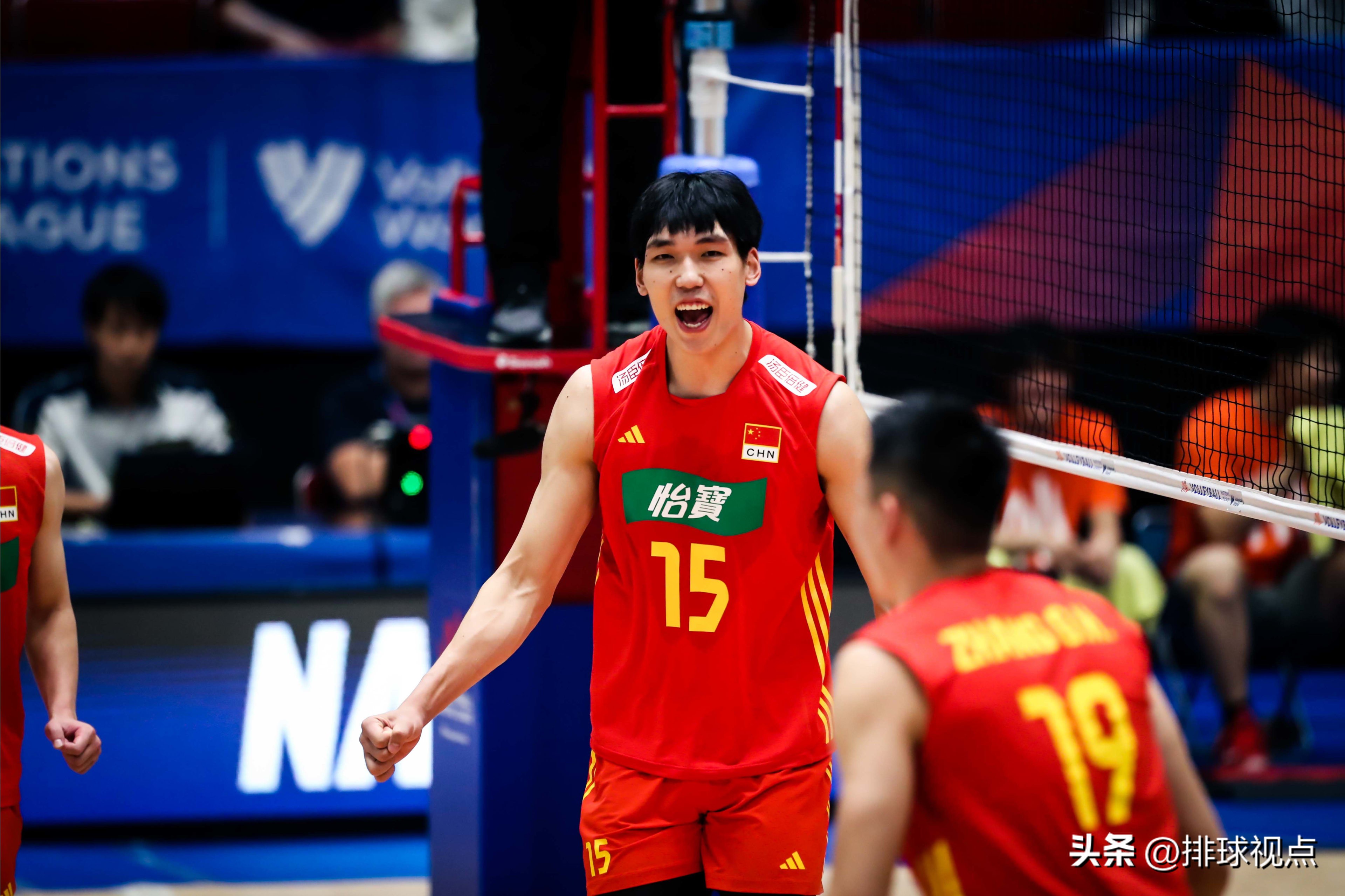 中国男排3-0胜韩国队,中国男排1-3不敌伊朗